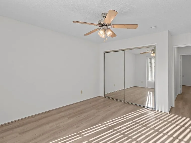 1254 S Saltair Ave #101 — Photo 26