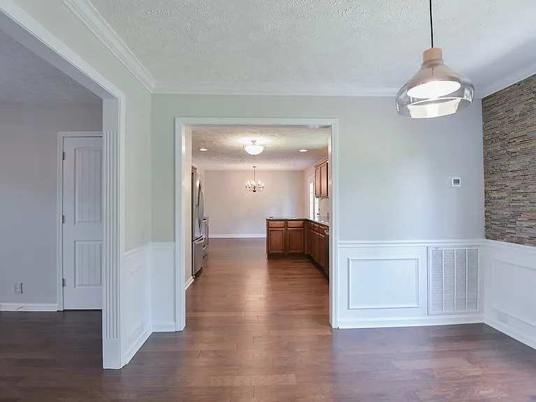 132 Tulip Grove Point — Photo 44