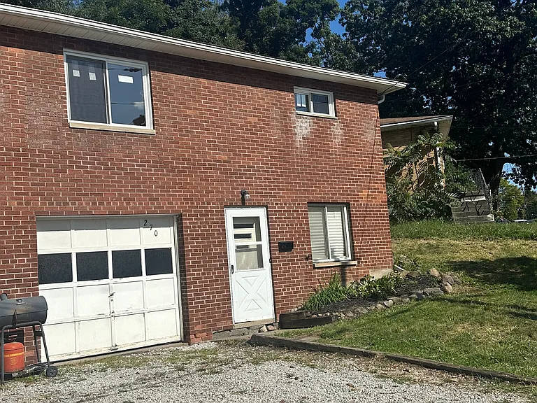 270 Cluster Ave #2 — Photo 1