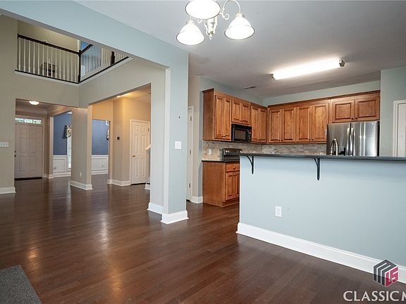 4th image of 224 Elizabeth Street