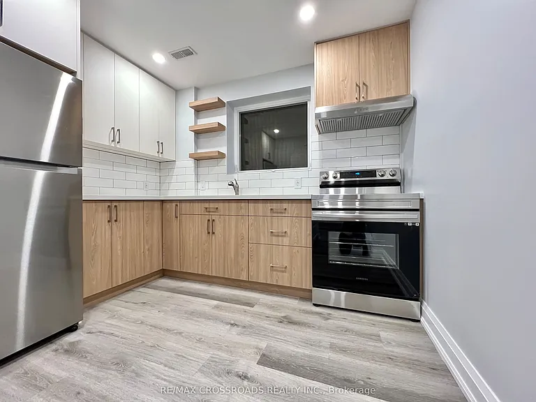 25 Glenside Ave #2 — Photo 8