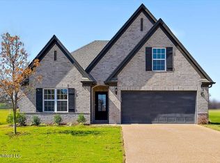 13981 Wesley Banks Blvd, Olive Branch, MS 38654