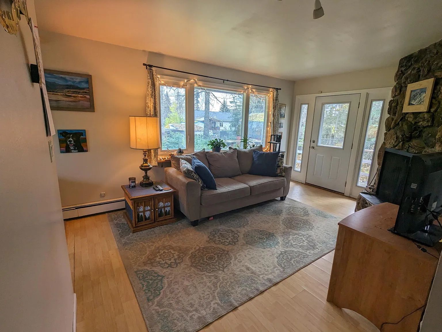 2 bed, 900 sqft, $2,000 — Photo 1