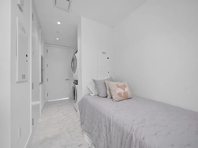 15701 Collins Ave #3901 — Photo 33