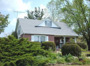 126 Rr 1, Golconda, IL 62938