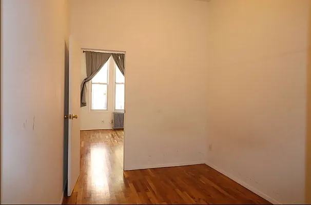 Rented by MySpaceNYC | media 19