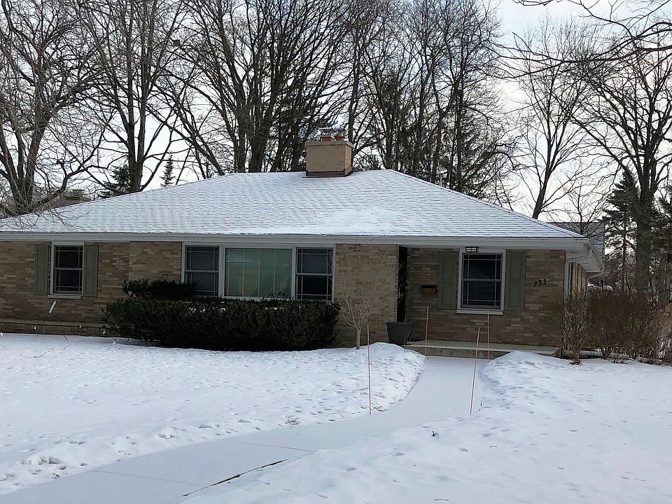 1st image of 753 Rockland Ave