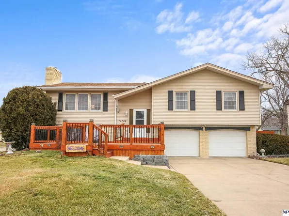 11746 Grand Ave, Omaha, NE 68164