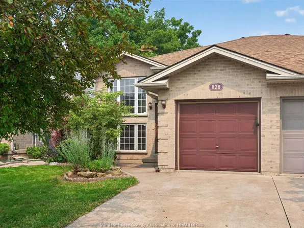 828 Michael Dr, Tecumseh, ON N8N 5A3