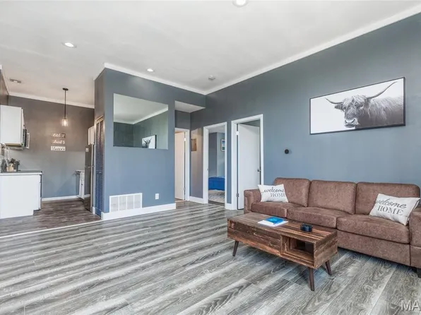 1523 S 10th St APT 212, Saint Louis, MO 63104