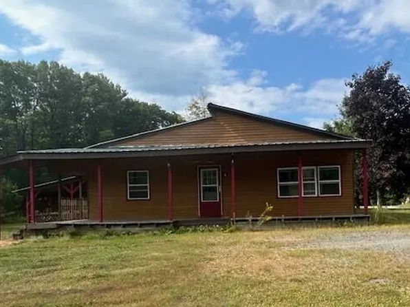 7 Thomas Road, Sangerville, ME 04479