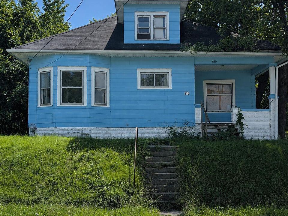 1st image of 610 Linden St