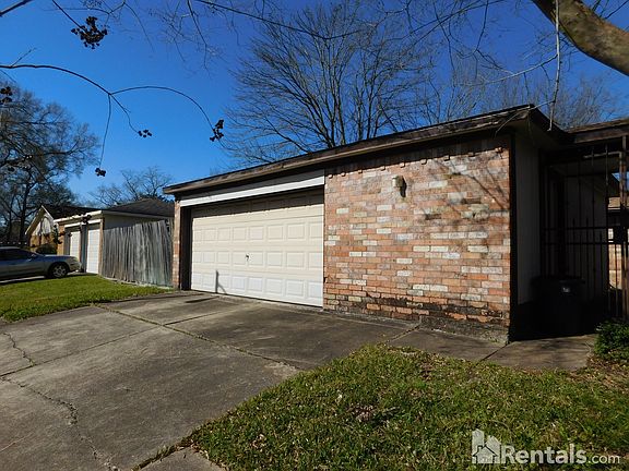 3rd image of 13238 Sherwood Oaks Dr