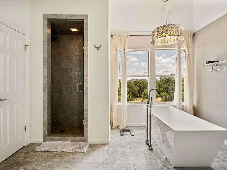 5511 Courtyard Dr — Photo 12