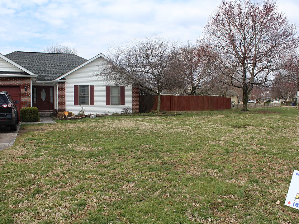 1st image of 1817 Plaza Dr