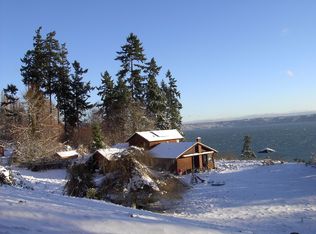 8319 SW Dilworth Rd, Vashon, WA 98070