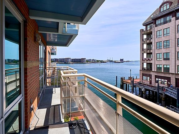 2nd image of 4 Battery Wharf #4309