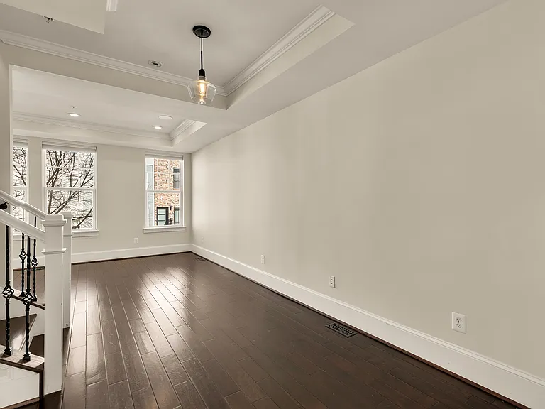 1609 Levis St NE — Photo 34