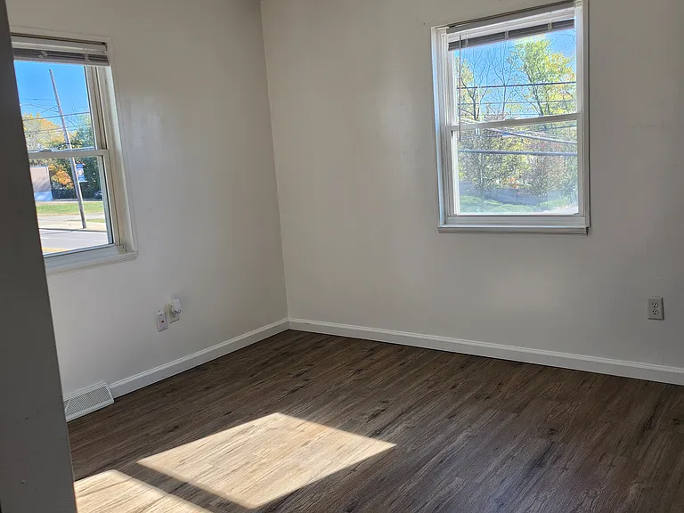 4130 Dixie Hwy #1 — Photo 6