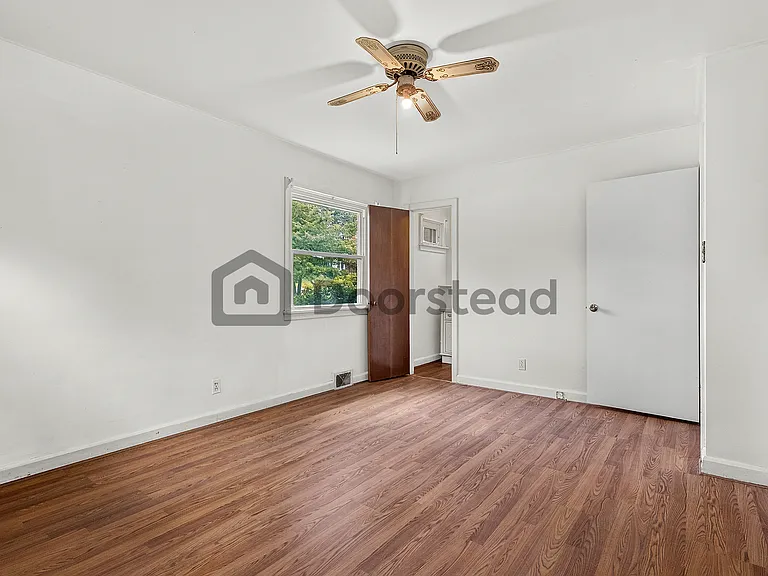 1217 Forestdale Dr — Photo 4