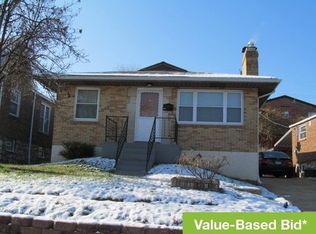 320 Atlas Dr, Saint Louis, MO