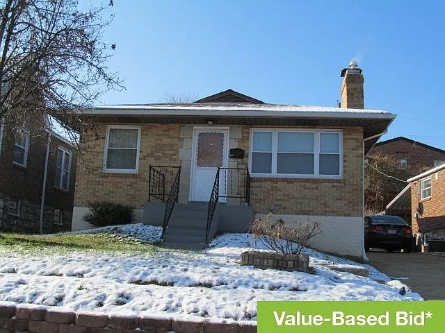 320 Atlas Dr photo 1