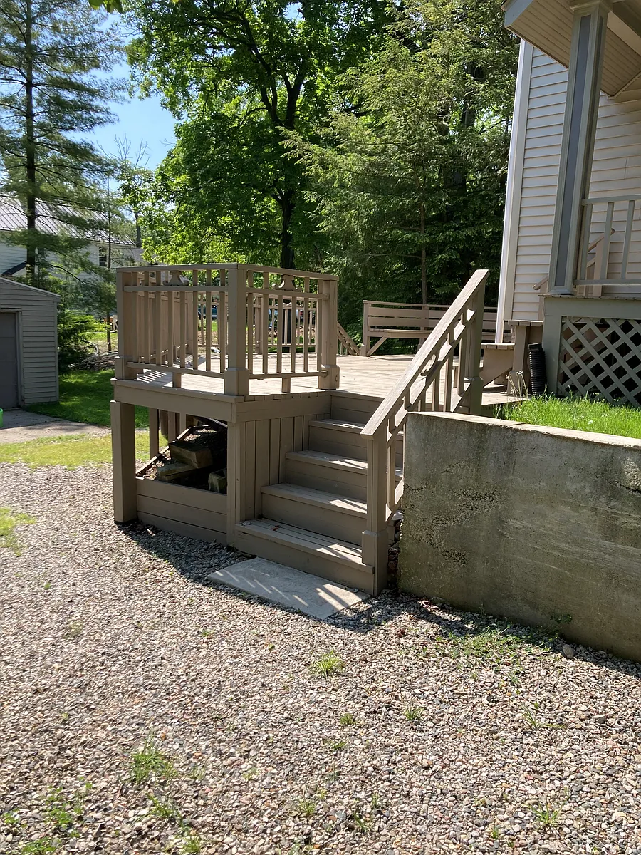 Backyard deck - 511 S Oakwood St
