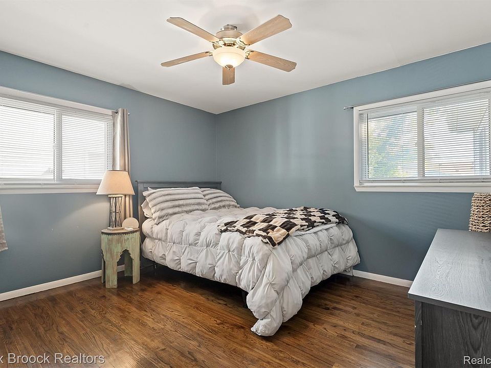 1602 Millard Ave, photo 18