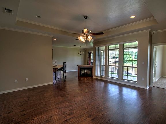 2nd image of 2698 Highway 494