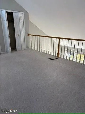 5142 Woodford Dr — Photo 12