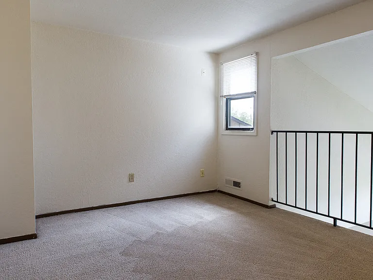 3790 Whispering Way Dr SE — Photo 11