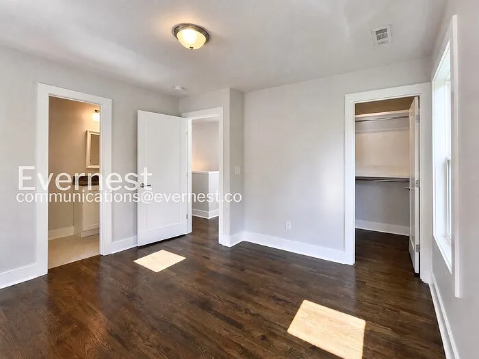 336 Queen Ave — Photo 24