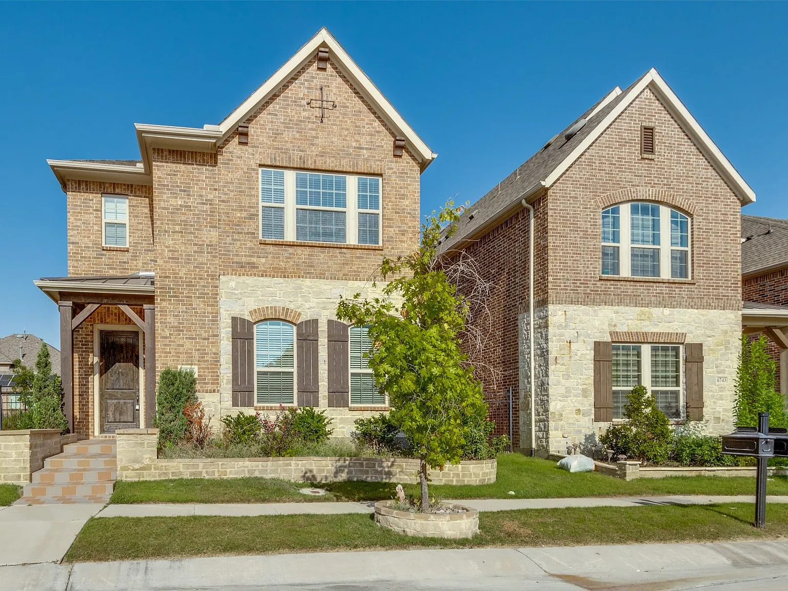4 bed, 3.5 bath, 3054 sqft, $3,700 — Photo 1