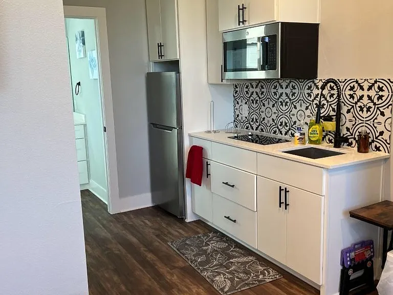 7315 Bennett Ave #1 — Photo 34