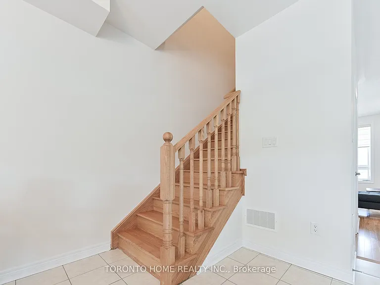 113 Mumbai Dr — Photo 22