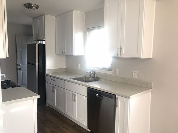 3rd image of 7878 Ney Ave #7880