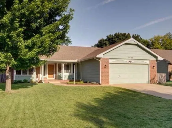 1925 S Cooper St, Wichita, KS 67207