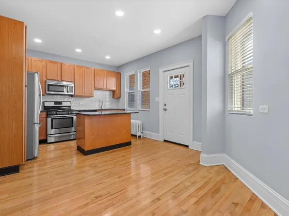 4139 W Leland Ave #W02, Chicago, IL 60630