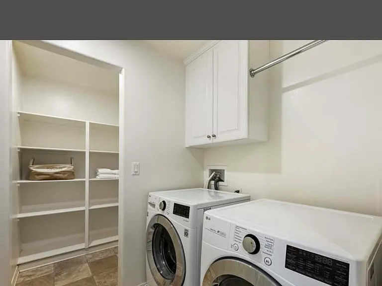 30184 Sutton Ct — Photo 12