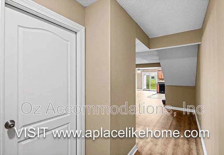 805 SW Imperial Ln — Photo 5