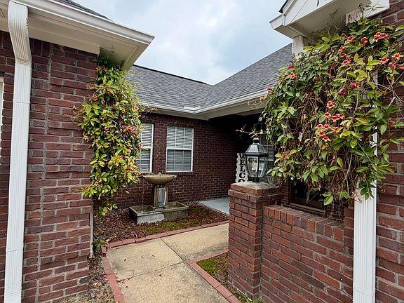 2nd image of 124 Westbrier Rd