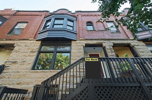 1st image of 619 W Oakdale Ave
