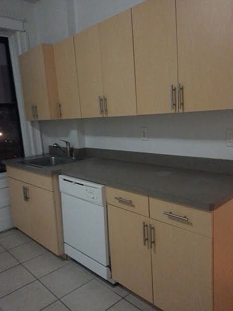 1st image of 13270 Sanford Ave APT 2G