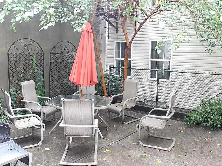 134 Morris St #2 — Photo 10