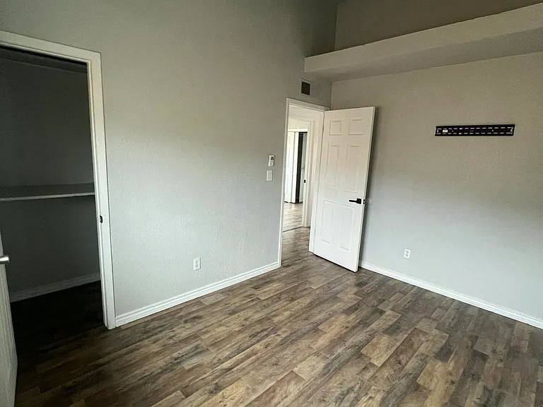8609 Mercury St #B — Photo 26