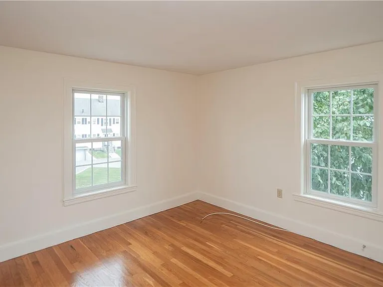 11 Village Ln #B — Photo 23