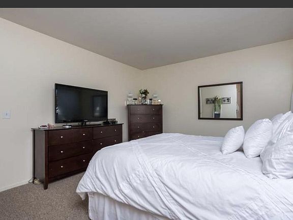 2nd image of 2772 Creekside Village Sq