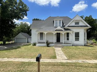312 N College St, Howe, TX 75459