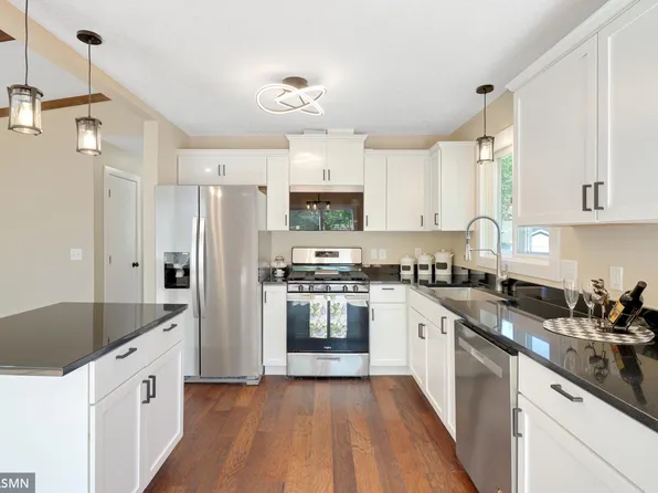 4480 Morningside Ave, Vadnais Heights, MN 55127