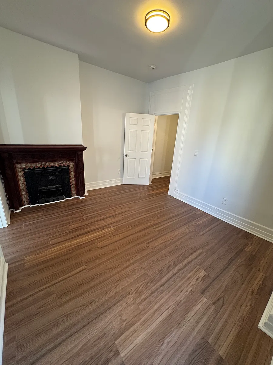 Building Photo - 3805 Baring St #2